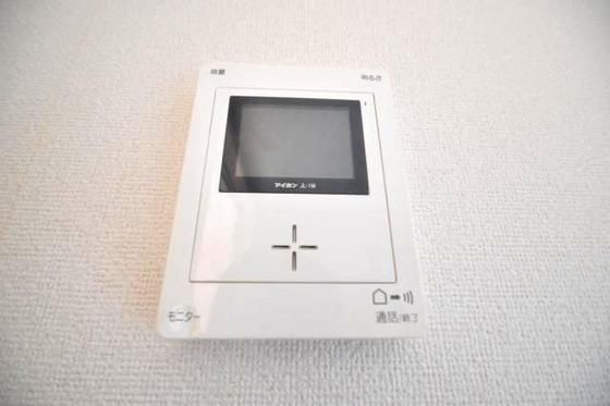�y�Z�L�����e�B�z�@���j�^�[�t���C���^�[�t�H����