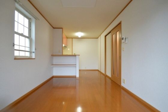 �y�����E���r���O�z�@