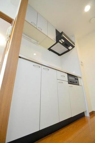 �y�L�b�`���z�@�ʐ^�͑��̕����̕��ł��B����D��B2���K�X�R�����ݒu�ς�