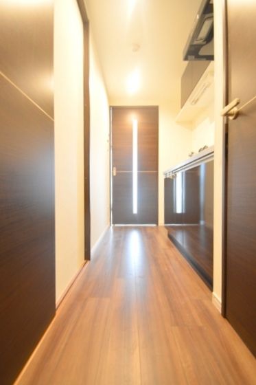 �y�����E���r���O�z�@