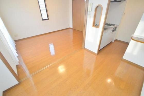 �y�����E���r���O�z�@