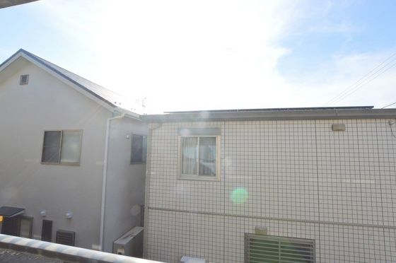 �y���]�z�@