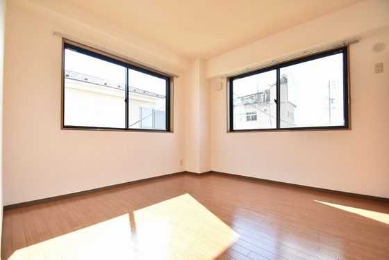 �y���̑������E�X�y�[�X�z�@