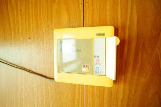 �y���̑��ݔ��z�@