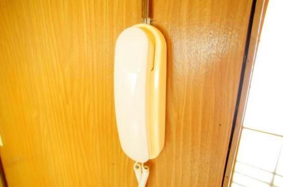 �y�Z�L�����e�B�z�@