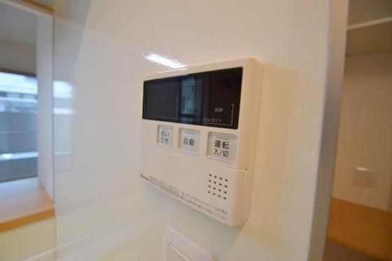 �y���̑��ݔ��z�@