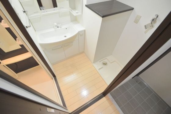 �y���ʏ��z�@�Ɨ����ʒE�ߏꁕ��������@�u��