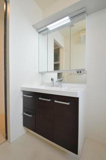 �y���ʏ��z�@