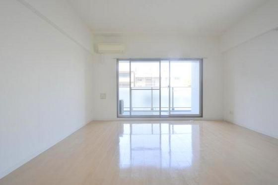 �y���̑������E�X�y�[�X�z�@