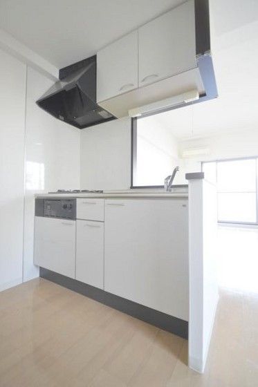 �y�L�b�`���z�@