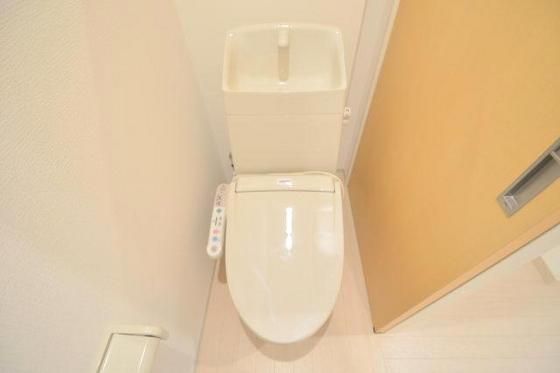 �y�g�C���z�@�E�H�V�����b�g�t