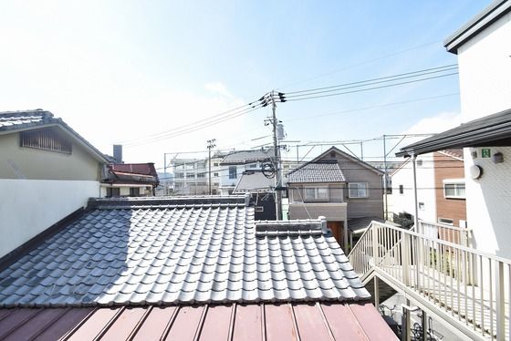 �y���]�z�@