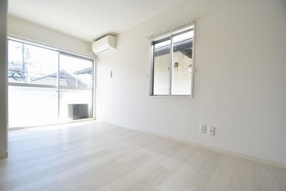 �y���̑������E�X�y�[�X�z�@