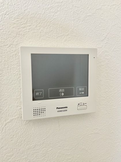 �y�Z�L�����e�B�z�@