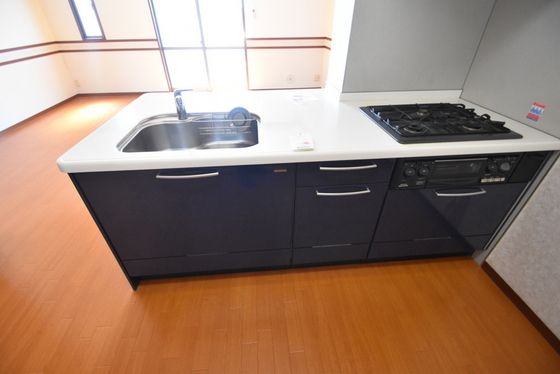 �y�L�b�`���z�@