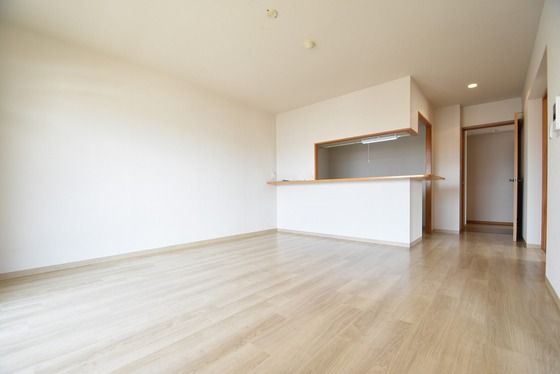 �y�����E���r���O�z�@