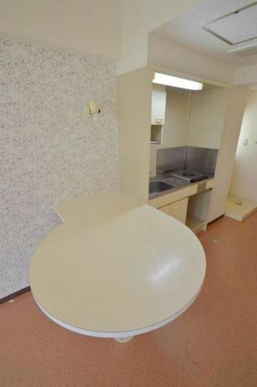 �y�����E���r���O�z�@