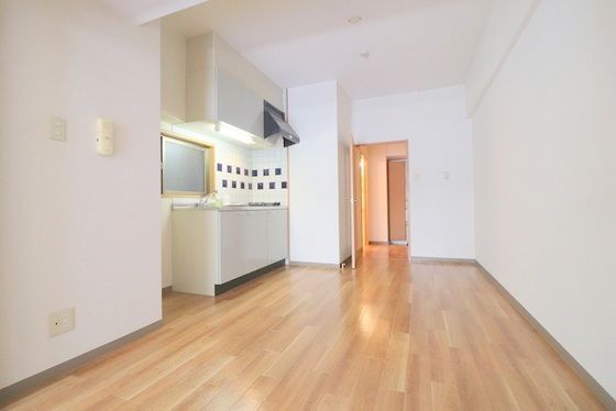 �y���̑������E�X�y�[�X�z�@