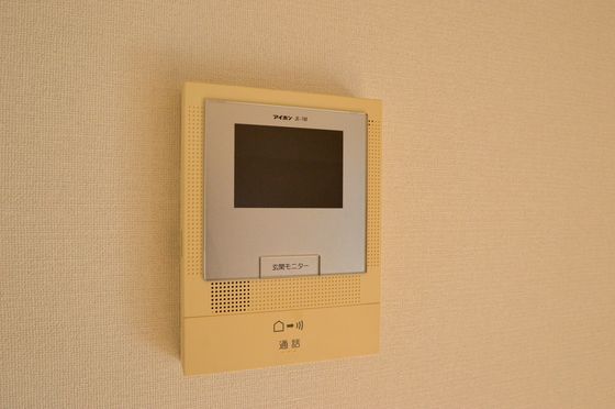 �y�Z�L�����e�B�z�@���j�^�[�t���C���^�[�z��