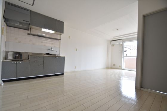 �y���̑������E�X�y�[�X�z�@