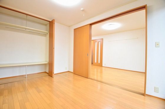 �y���̑������E�X�y�[�X�z�@