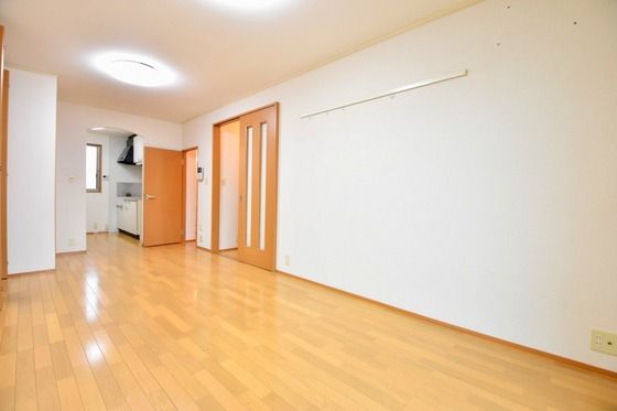 �y�����E���r���O�z�@