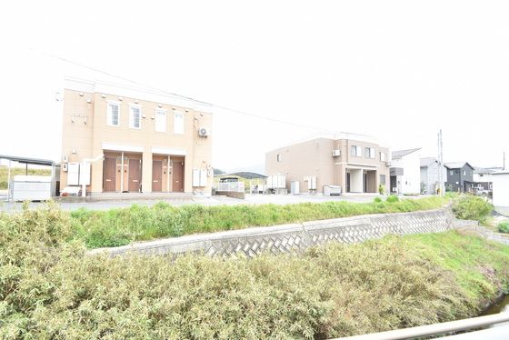 �y���]�z�@