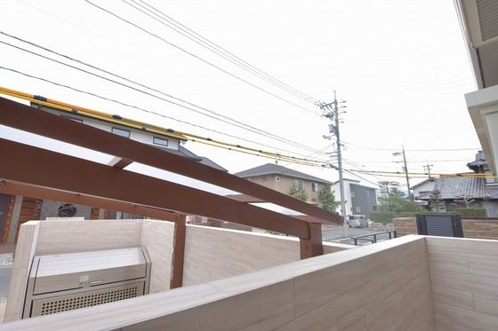 �y���]�z�@