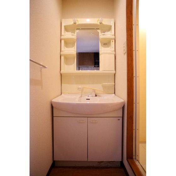 �y���ʏ��z�@