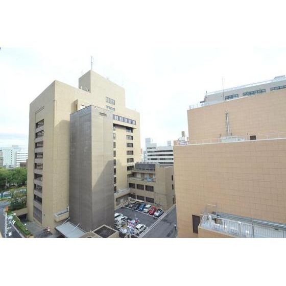 �y���]�z�@���]