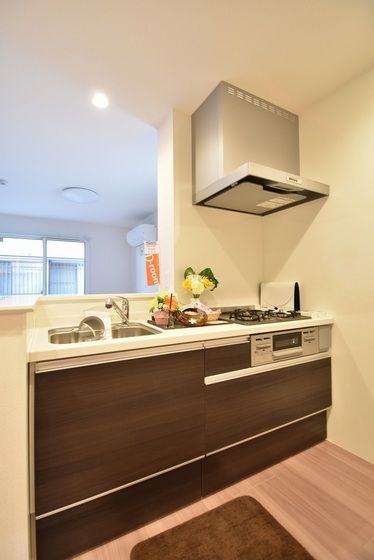 �y�L�b�`���z�@