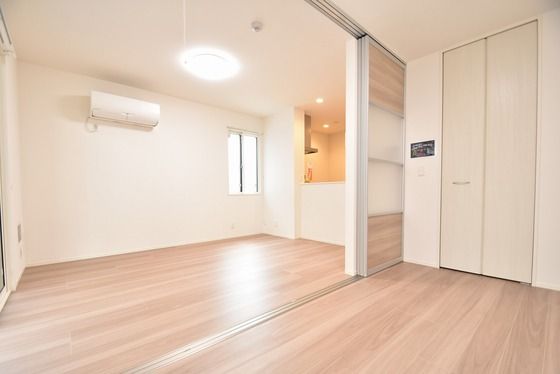 �y���̑������E�X�y�[�X�z�@