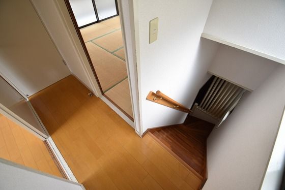 �y�Z�L�����e�B�z�@