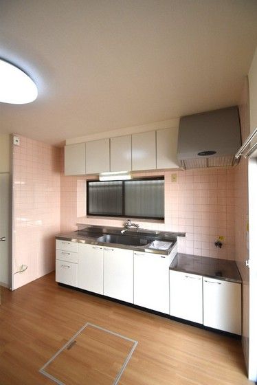 �y�L�b�`���z�@