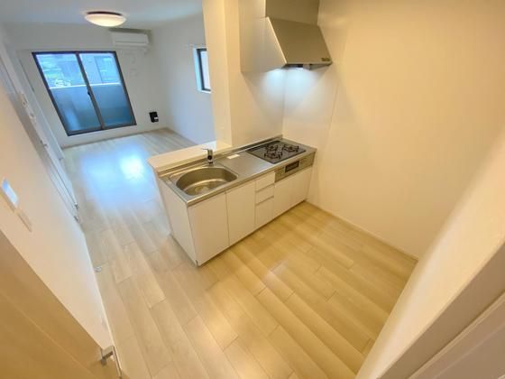 �y�����E���r���O�z�@