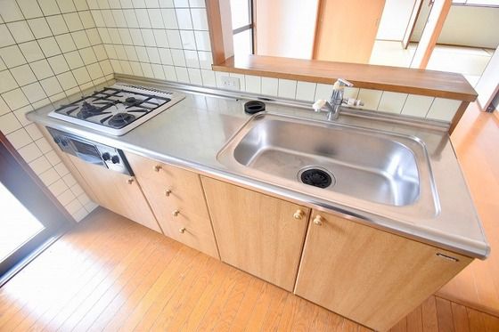 �y�L�b�`���z�@