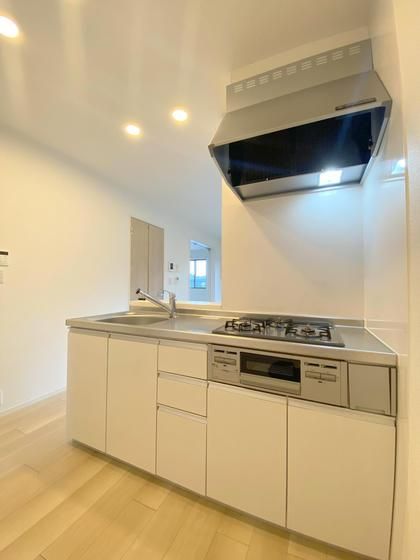 �y�L�b�`���z�@