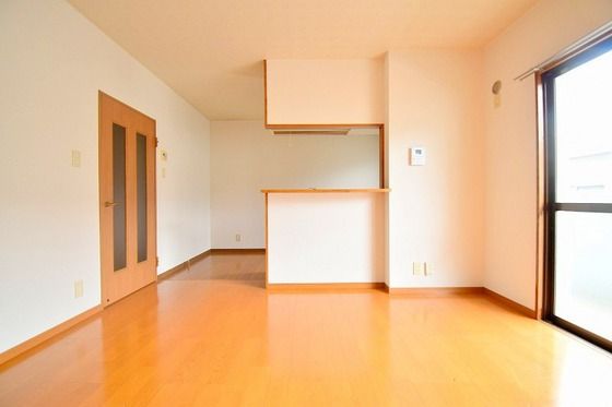 �y�����E���r���O�z�@